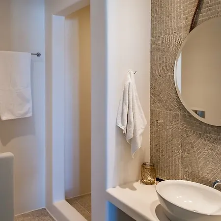 Vilos Bed & Breakfast Pollonia