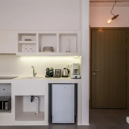Vilos Bed & Breakfast 4*